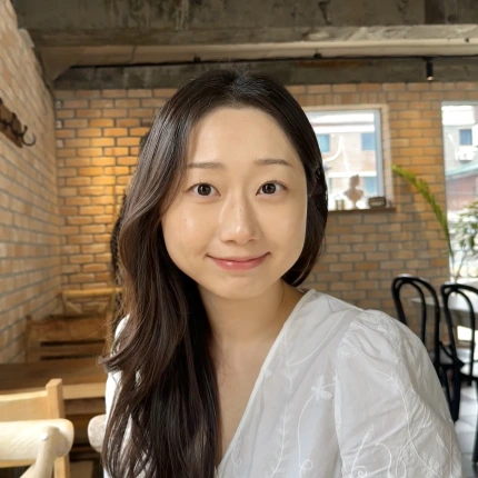 Headshot of Eunhee Seo