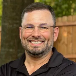 Headshot of Tim Lemper