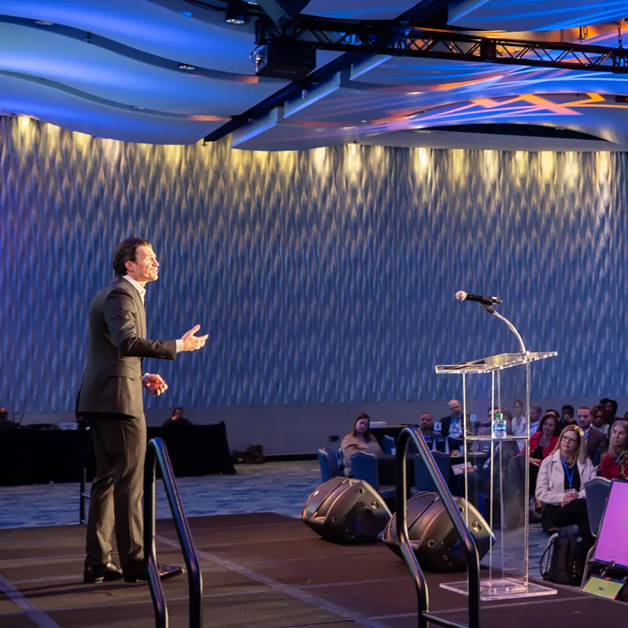 Neil Hoyne at a speaking engagement