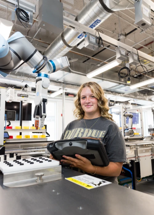 Daniels students working with manufacturing technology